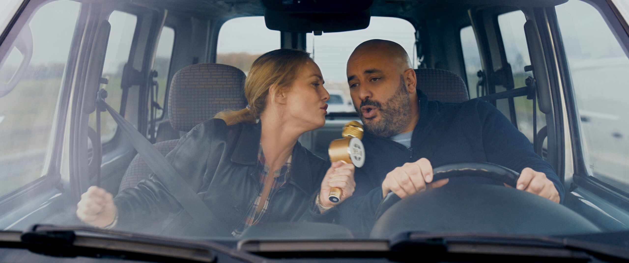 T-as-pas-change-Stills-Press-Photos-4096x1713-22-TAPC-2025-STUDIOCANAL-CHAPTER2-ESKWAD-jpeg