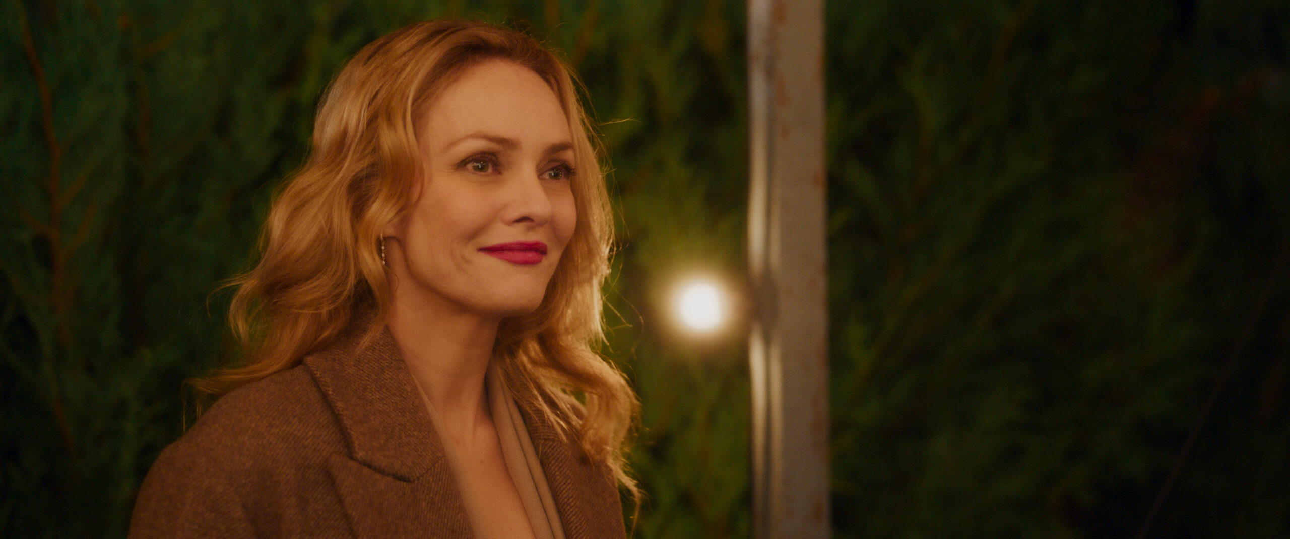 T-as-pas-change-Stills-Press-Photos-4096x1713-41-TAPC-2025-STUDIOCANAL-CHAPTER2-ESKWAD-jpeg