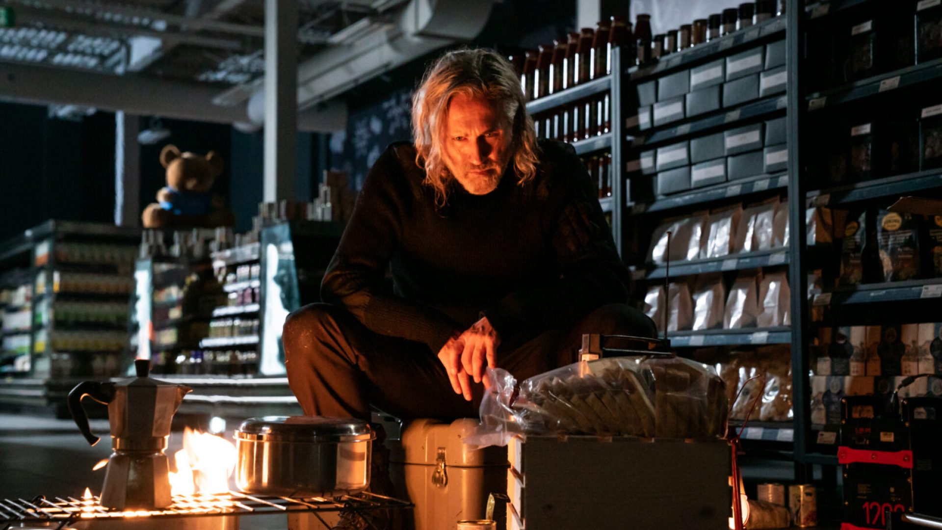 Roy Dupuis (Dan) 10 © Lou Scamble